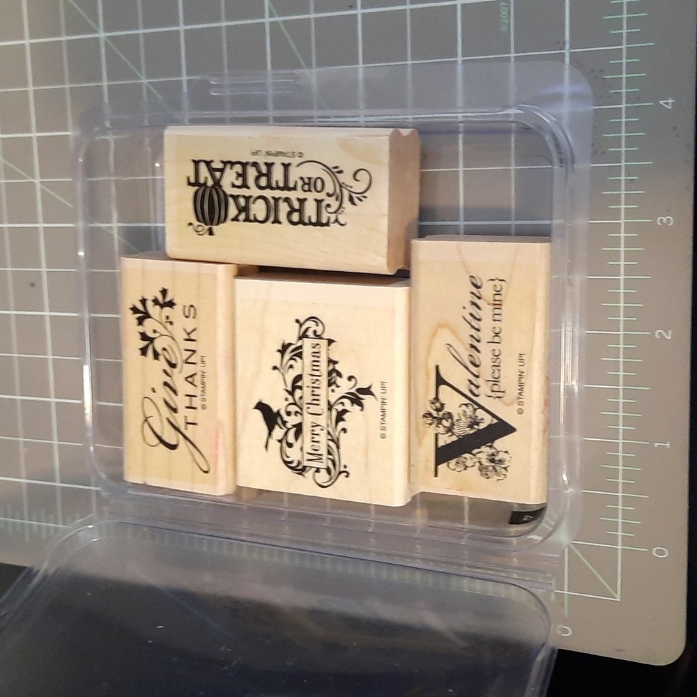 Holiday Best rubber stamp set